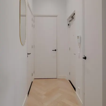 Apartment Luxury Steps Away From Station Rotterdam